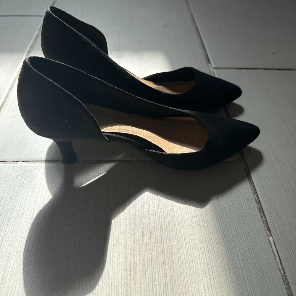 Chinese Laundry suede black heels